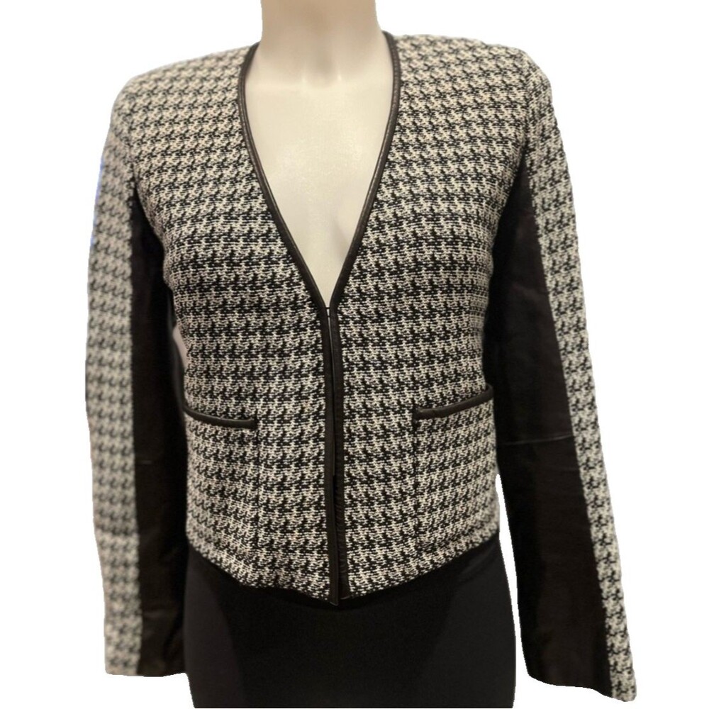 St. John Black Label Tweed Jacket 8 B&W Leather Trim Cropped Blazer Old Money